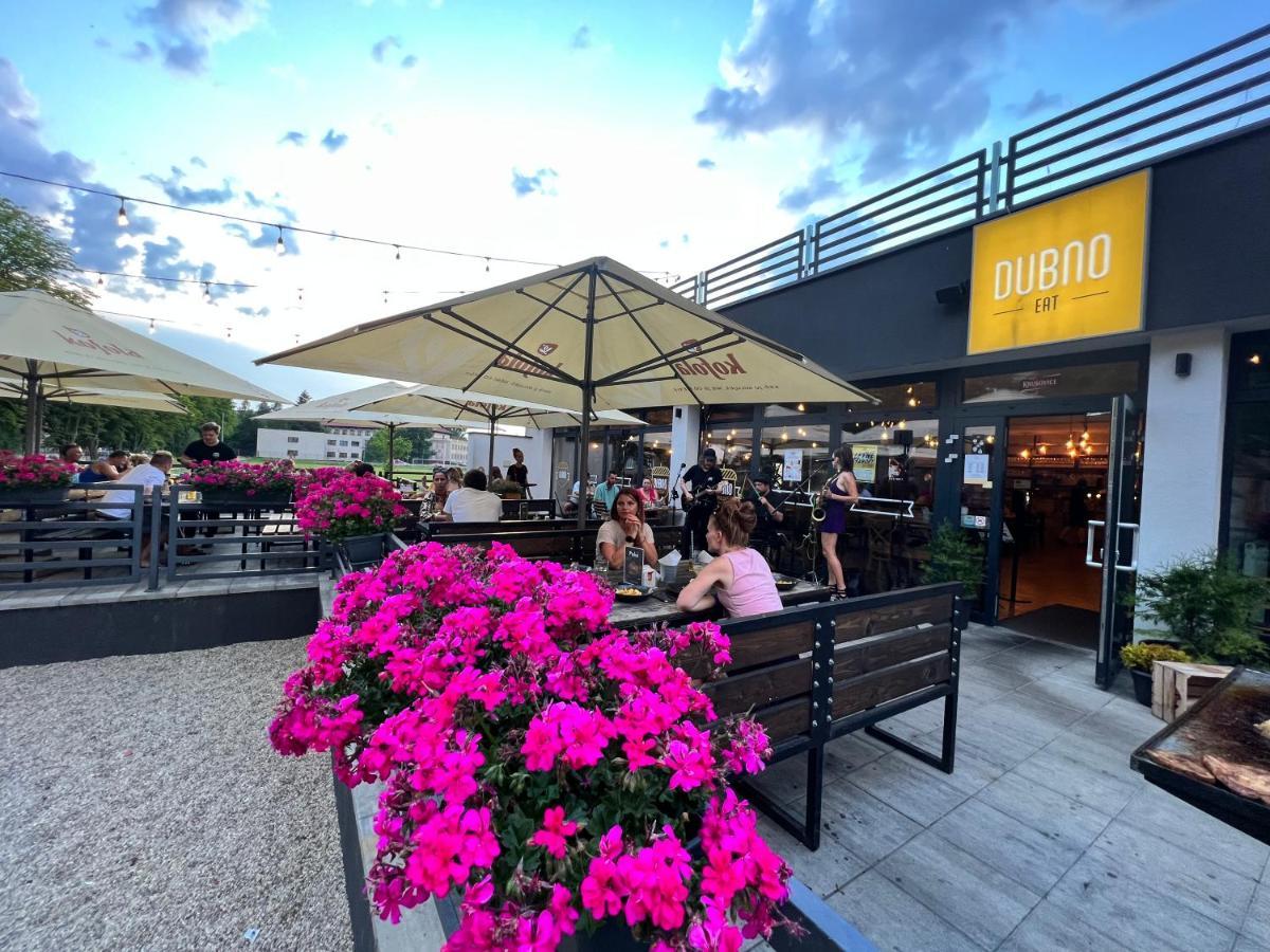 Dubno Eat & Sleep Hotel Nova Dubnica Exterior photo